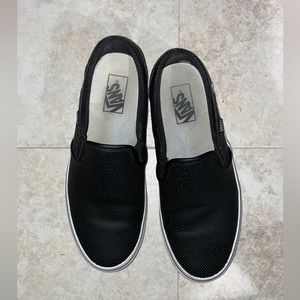 Black leather vans 👟🖤